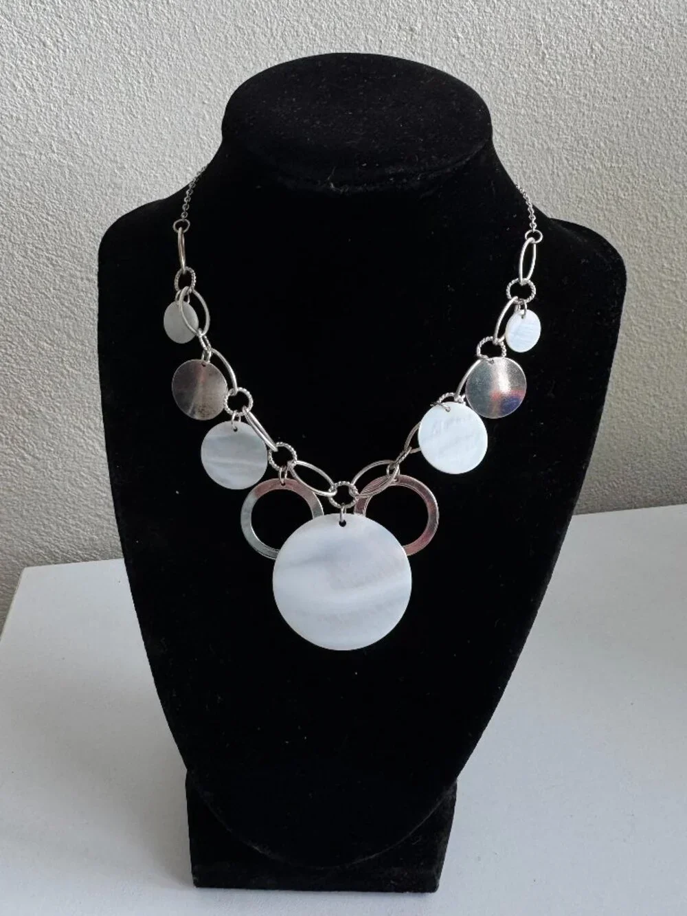 Mother of Pearl Statement Necklace Silver Tone Shell Disc Bib Necklace